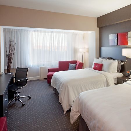 Armon Plaza Montreal Airpt, Trademark Collection By Wyndham Eksteriør billede