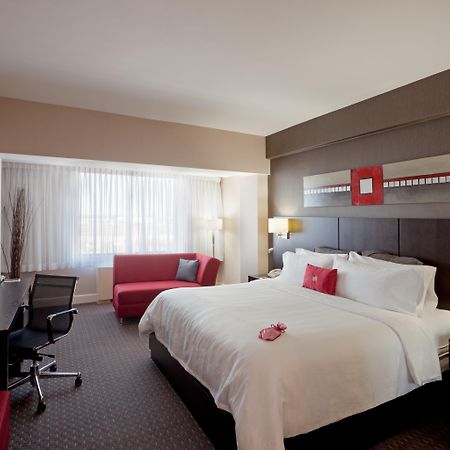 Armon Plaza Montreal Airpt, Trademark Collection By Wyndham Eksteriør billede